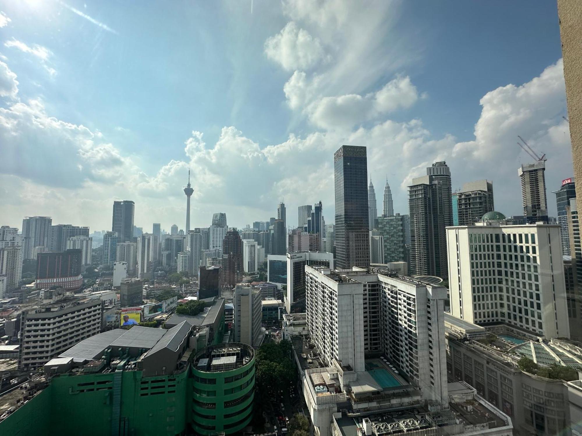 Pangsapuri Axon Bukit Bintang Klcc By Sky Pool Kuala Lumpur